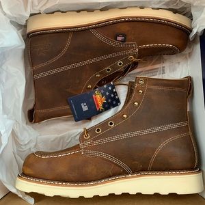 Men's Thorogood
American Heritage 6" Moc Toe
Wedge Boots - Brown 10.5 / M